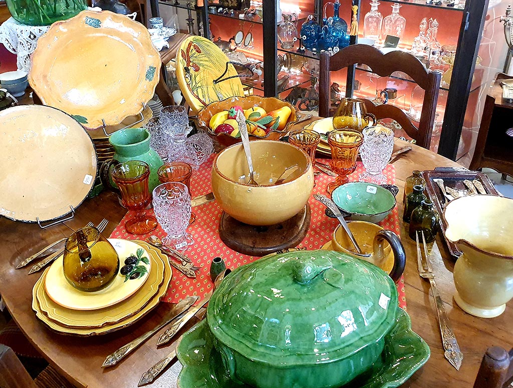 Arts de la table de la Galerie du Pontias à Nyons dans la Drôme (26)